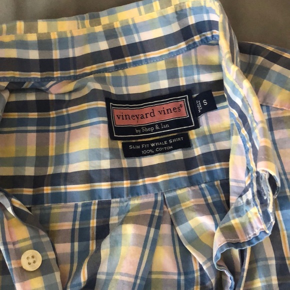 Men’s Vineyard Vines Button Down Shirt - Picture 3 of 3